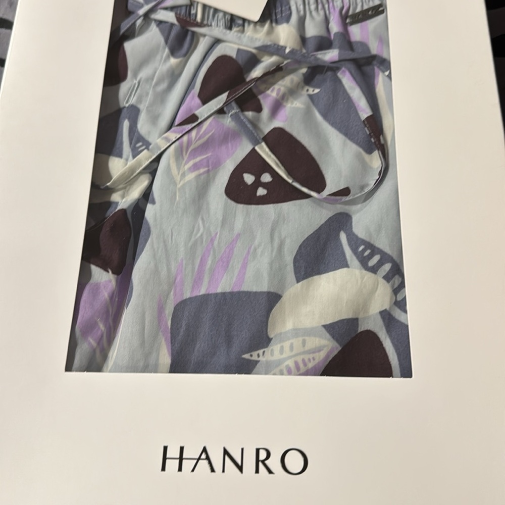 Hanro - Picture 2 of 11